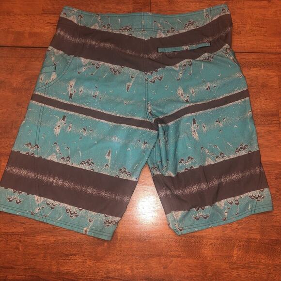 Pelagic Board Shorts Mens 36 Green Sharkskin Tech Pockets Drawstring Fish - Picture 9 of 10